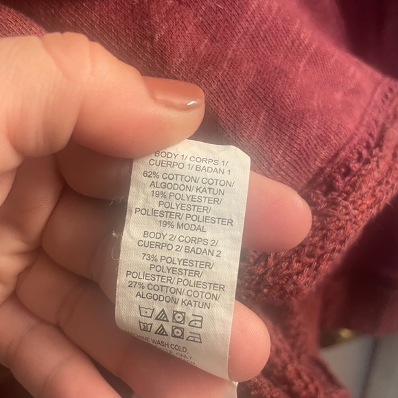 Lucky Brand XL Cowl Neck Sweater. Includes 1 front pockets for both hands - Picture 9 of 10